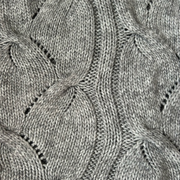 Cozy & Warm Anthropology Heather Gray Chunky Cable-Knit Turtleneck Sweater - Picture 4 of 6
